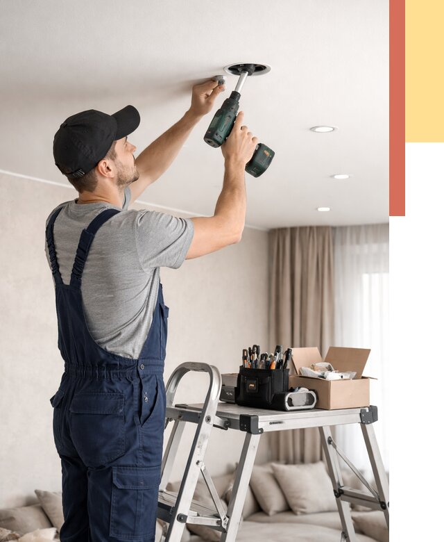 Установка и монтаж точечных светильников в натяжной потолок в Удомле от 1870 руб. | ОТДЕЛОЧНИК-Дмл